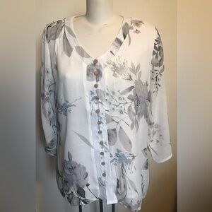 NWT KLEIO Blouse/Top - Size XL